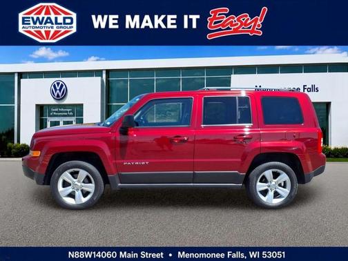 Deep Cherry Red Crystal Pearlcoat 2015 Jeep Patriot Latitude