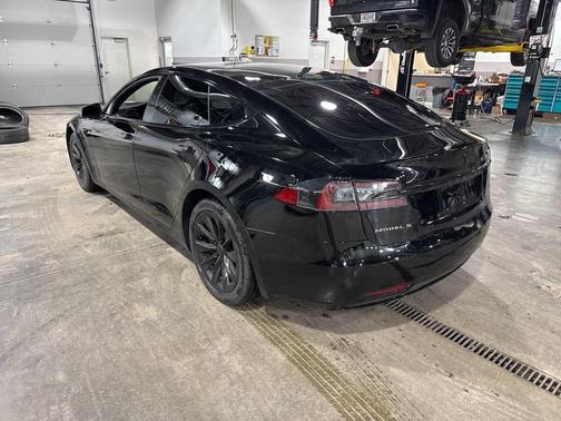 2018 Tesla Model S 75D