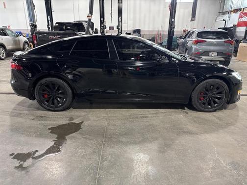 2018 Tesla Model S 75D