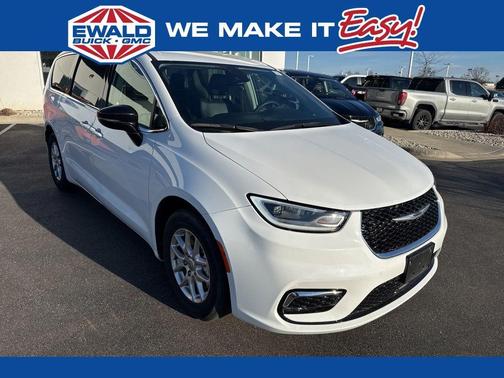 2024 Chrysler Pacifica Touring-L