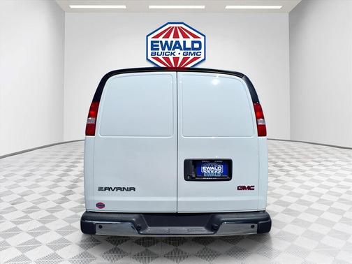 Summit White 2026 GMC Savana 3500 Work Van