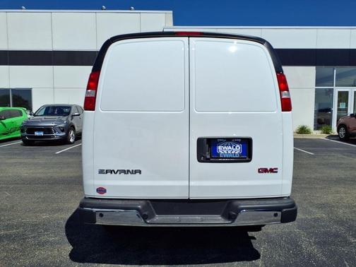 Summit White 2026 GMC Savana 3500 Work Van