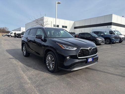 Midnight Black Metallic 2020 Toyota Highlander Platinum