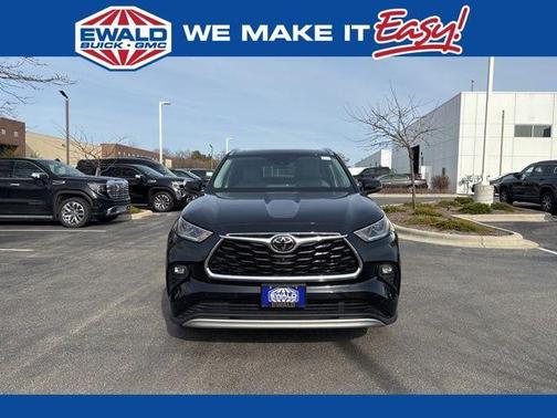 Midnight Black Metallic 2020 Toyota Highlander Platinum