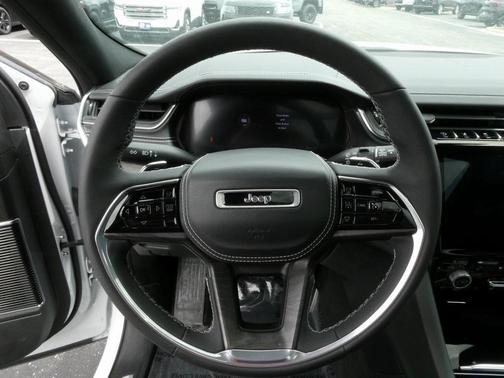 2023 Jeep Grand Cherokee L Overland