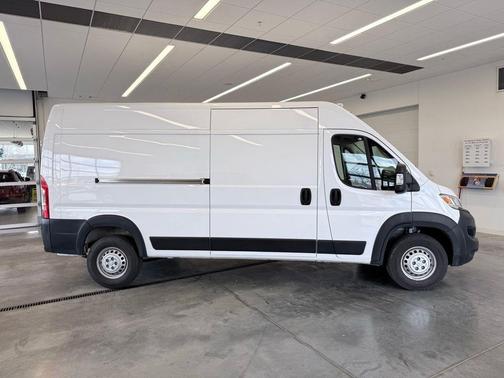 Bright White Clearcoat 2025 RAM ProMaster 2500 High Roof