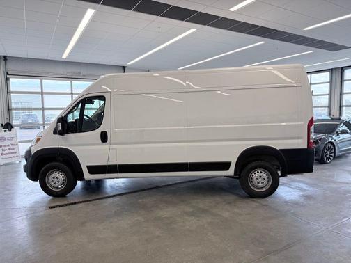 Bright White Clearcoat 2025 RAM ProMaster 2500 High Roof