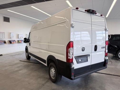 Bright White Clearcoat 2025 RAM ProMaster 2500 High Roof