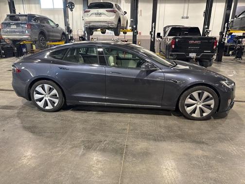 2021 Tesla Model S Long Range