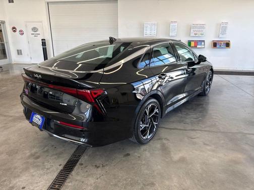Aurora Black Pearl 2025 Kia K5 GT-Line