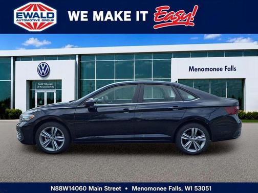 Deep Black Pearl Effect 2024 Volkswagen Jetta 1.5T SE