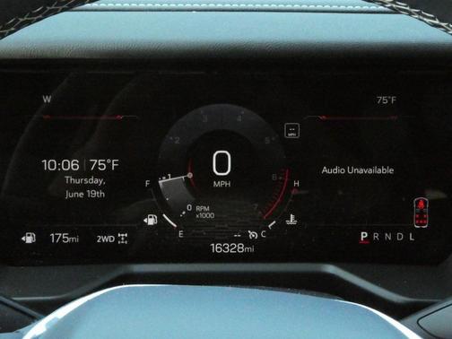 2024 GMC Acadia Denali