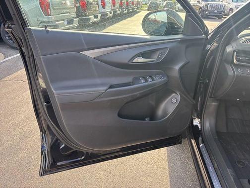 Ebony Twilight Metallic 2026 Buick Envista Avenir