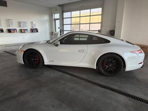 White 2016 Porsche 911 Carrera GTS