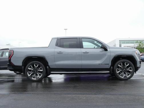 2025 GMC Sierra EV Denali
