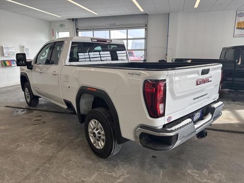 2024 GMC Sierra 2500 SLE