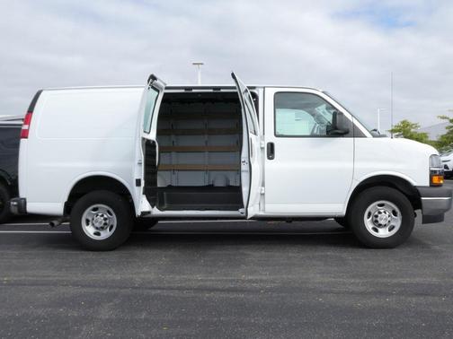 2024 Chevrolet Express 2500 Work Van