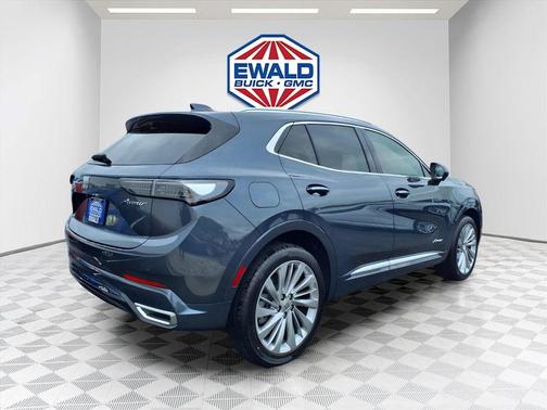 Quartz Blue Metallic 2026 Buick Envision Avenir