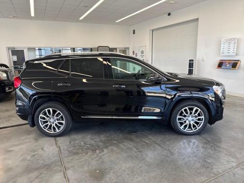 Ebony Twilight Metallic 2024 GMC Terrain Denali