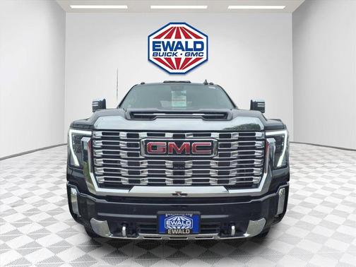 Onyx Black 2026 GMC Sierra 2500 Denali
