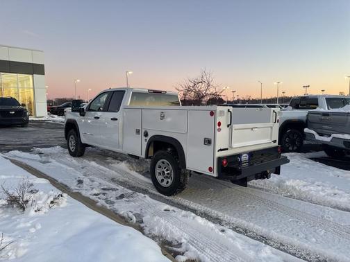 2025 GMC Sierra 3500 Pro