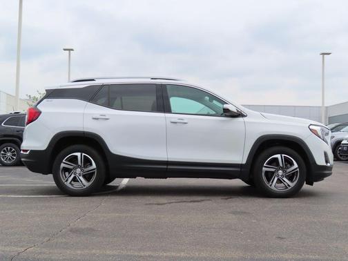 Summit White 2020 GMC Terrain SLT