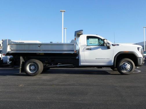 Summit White 2025 GMC Sierra 3500 Pro