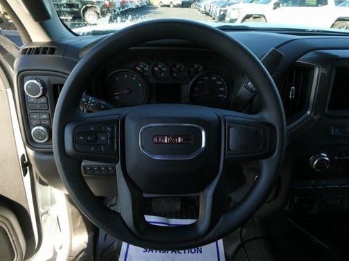Summit White 2025 GMC Sierra 3500 Pro