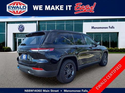 Diamond Black 2024 Jeep Grand Cherokee 4xe Trailhawk