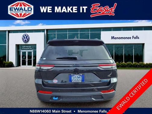 Diamond Black 2024 Jeep Grand Cherokee 4xe Trailhawk