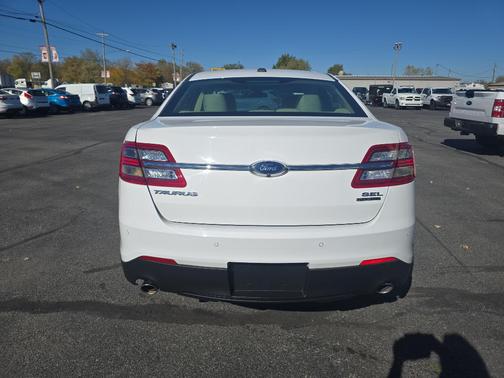 2019 Ford Taurus SEL