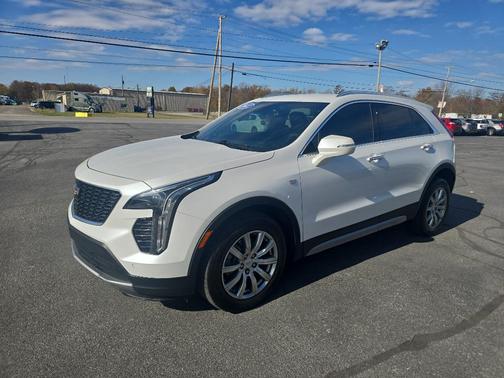 2022 Cadillac XT4 Premium Luxury