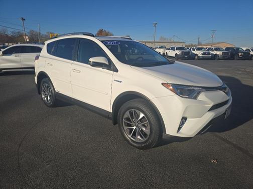 2017 Toyota RAV4 Hybrid XLE