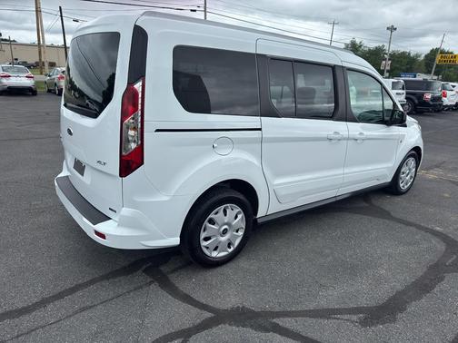 2015 Ford Transit Connect XLT w/Rear Liftgate