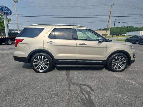 2017 Ford Explorer Platinum