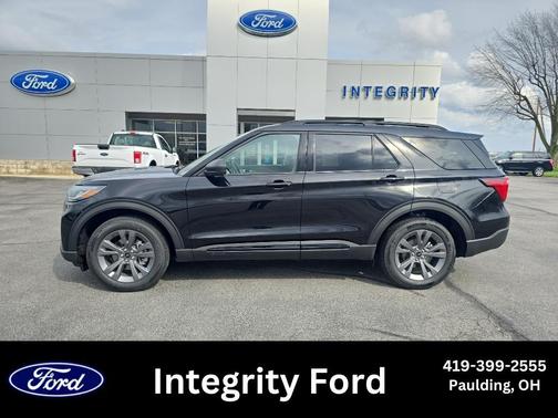 Agate Black Metallic 2026 Ford Explorer Active