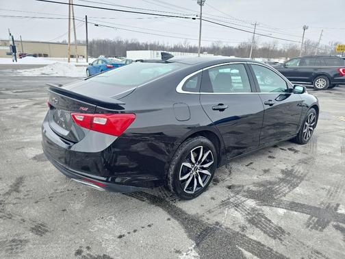 2024 Chevrolet Malibu FWD RS