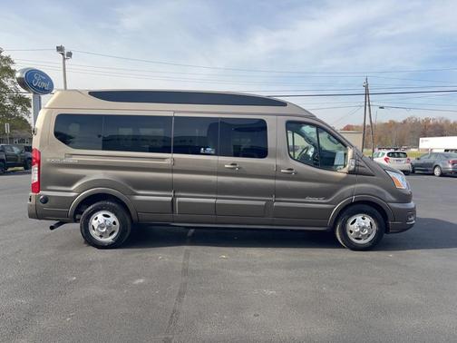 Photo 4 of 40 of 2020 Ford Transit-150 BASE