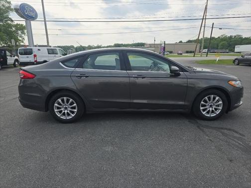 2017 Ford Fusion S