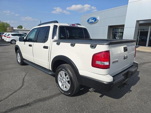 White Suede Clearcoat 2009 Ford Explorer Sport Trac XLT