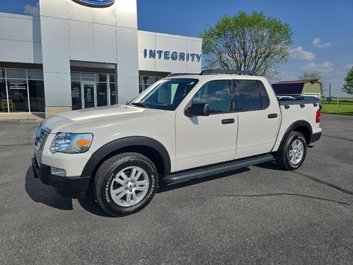 White Suede Clearcoat 2009 Ford Explorer Sport Trac XLT