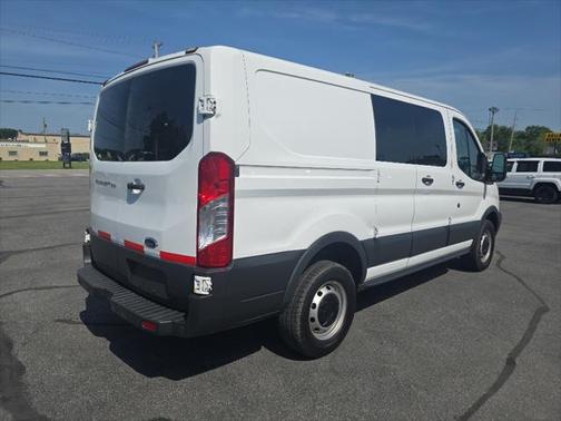 2015 Ford Transit-250 Base