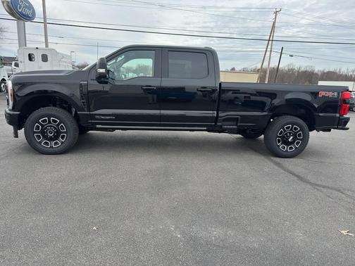 2026 Ford F-250 Platinum