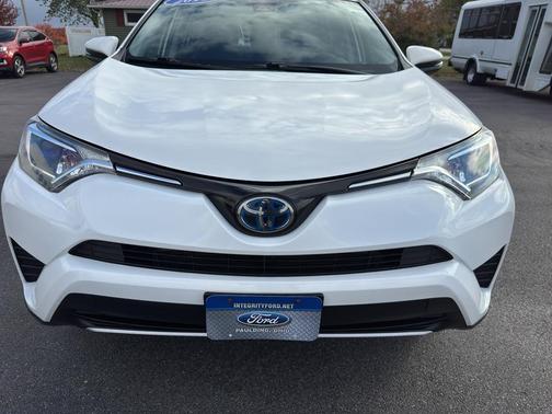2018 Toyota RAV4 Hybrid LE