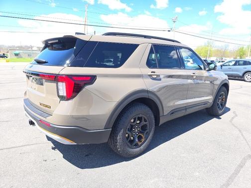 Marsh Gray 2026 Ford Explorer Tremor