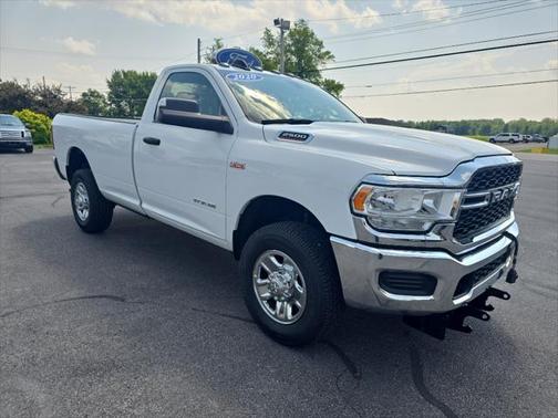 2020 RAM 2500 Tradesman Regular Cab 4X4 8' Box