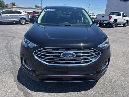 Agate Black Metallic 2022 Ford Edge Titanium