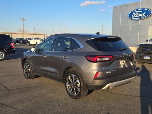 2023 Ford Escape Platinum