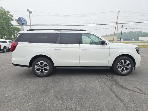Star White Metallic Tri-Coat 2027 Ford Expedition Max Active 4x4