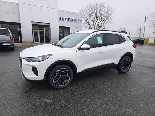 2026 Ford Escape Platinum